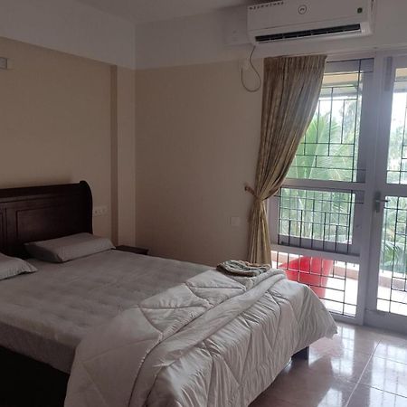 Silver Oaks Flat Sc Golf Links Road Kowdiar Thiruvananthapuram By Probity Ventures Экстерьер фото